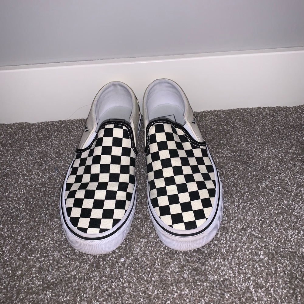 Women’s size 7 VANS